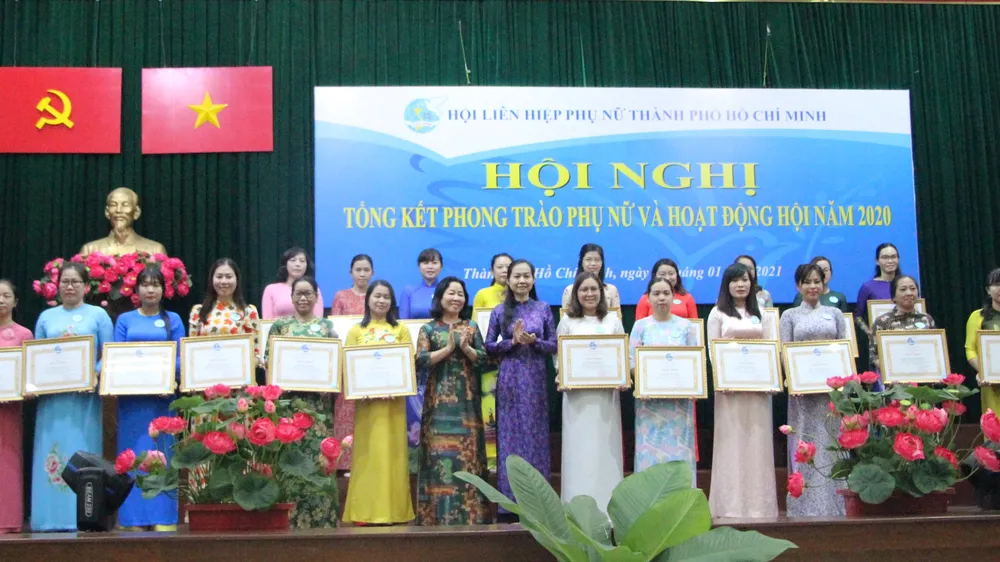 Hội Liên hiệp Phụ nữ các cấp hỗ trợ hội viên phục hồi kinh tế