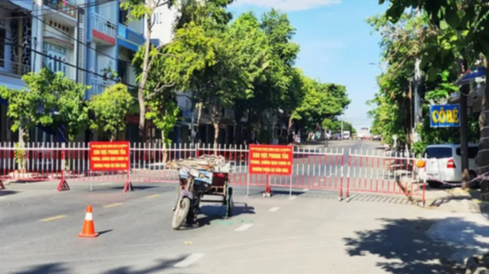 Thành ủy TPHCM ra chỉ thị tăng cường biện pháp thực hiện Chỉ thị 16 ​