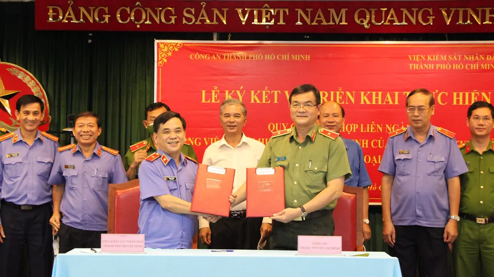 Viện KSND TPHCM và Công an TPHCM phối hợp về bắt, tạm giữ, phân loại xử lý vụ việc