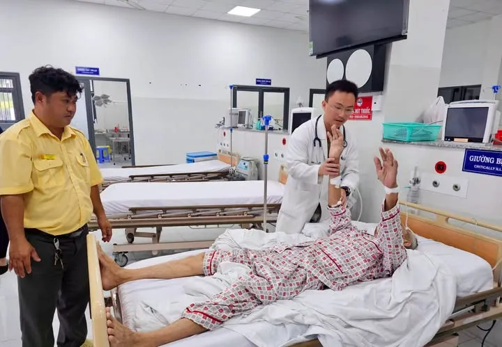 Người bệnh phục hồi gần như hoàn toàn chỉ sau hơn 30 phút điều trị.