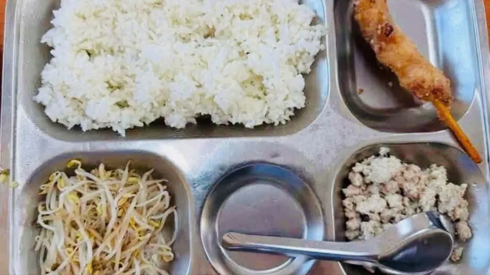 Hà Nội: Từng bước chuyên nghiệp hóa việc tổ chức, quản lý bữa ăn bán trú