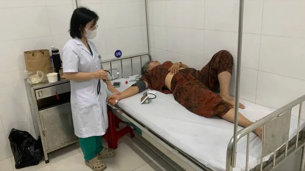 Gia Lai: Đề xuất đình chỉ hoạt động 4 tháng đối với cơ sở bánh mì làm 254 người ngộ độc