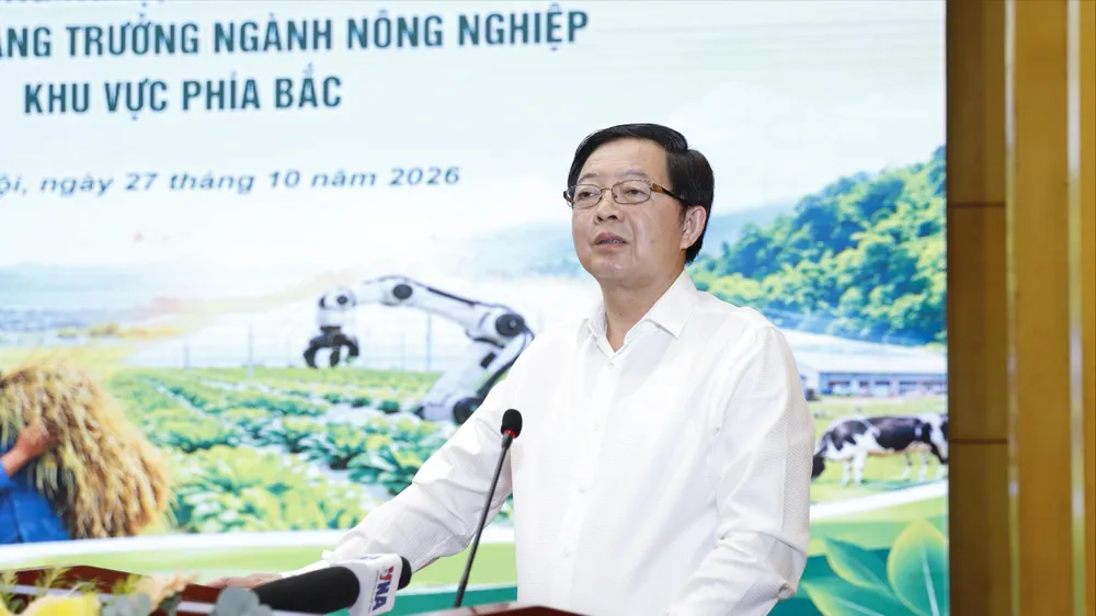 Phó Thủ tướng Hồ Quốc Dũng phát biểu chỉ đạo hội nghị. Ảnh: KHƯƠNG TRUNG
