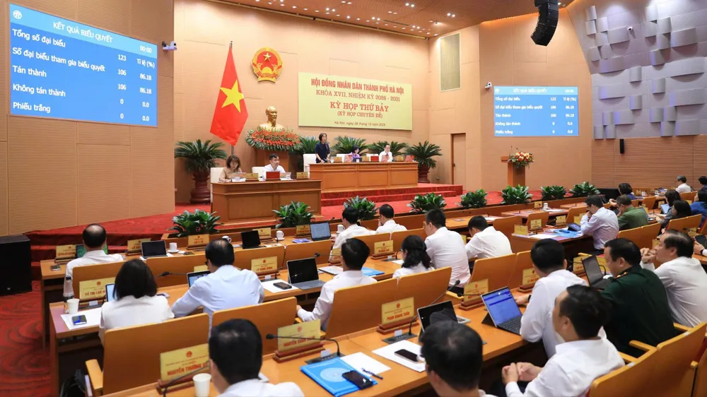 Kỳ họp HĐND TP Hà Nội ngày 28-10. Ảnh: NGUYỄN HẢI