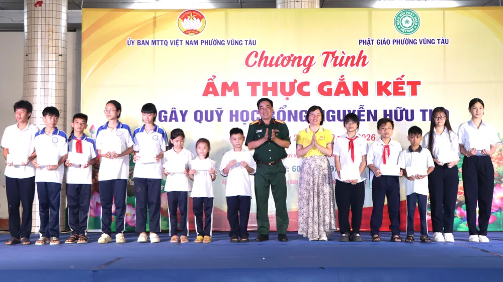 Phường Vũng Tàu trao 530 suất học bổng Nguyễn Hữu Thọ