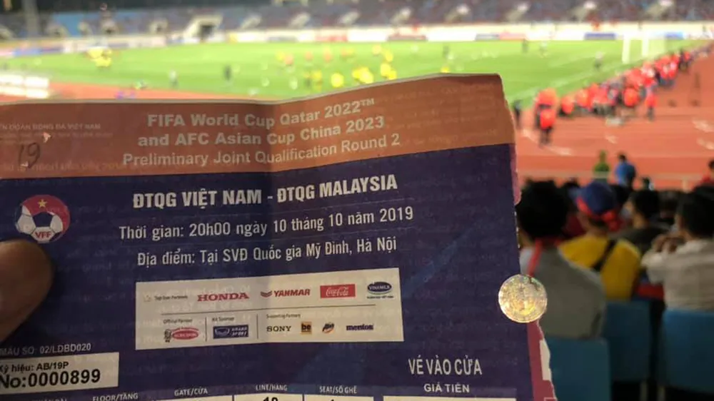 Khổ sở vì vé 