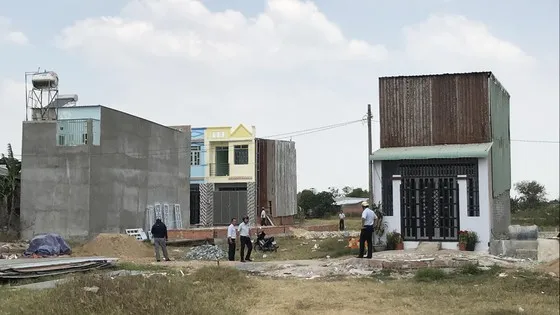 Kiến nghị duyệt Đề án thí điểm thành lập đội quản lý trật tự xây dựng đô thị cấp quận huyện