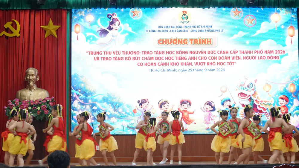 Ấm áp Tết Trung thu dành cho con em công nhân