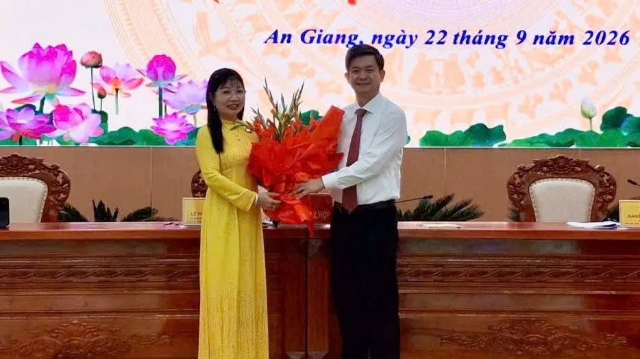 Đồng chí Trần Thị Thanh Hương làm Chủ tịch HĐND tỉnh An Giang