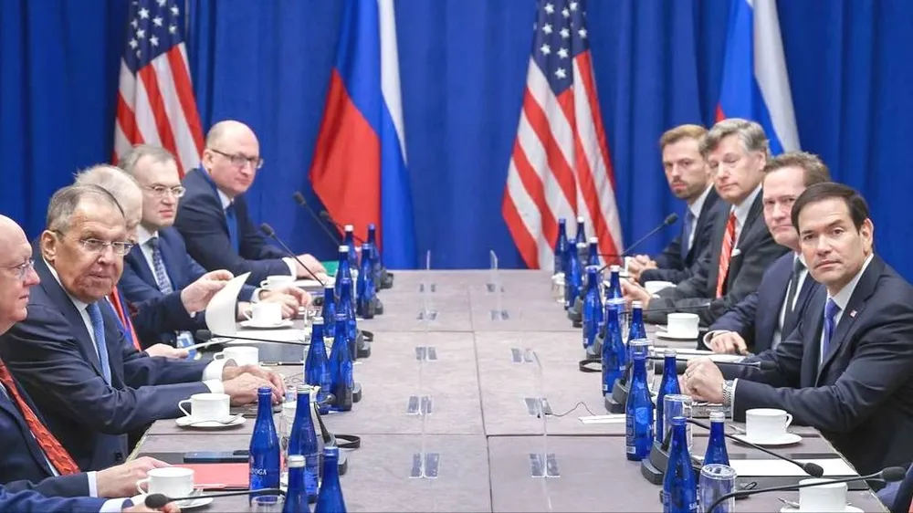 Ngoại trưởng Nga Sergey Lavrov và Ngoại trưởng Mỹ Marco Rubio gặp nhau bên lề Tuần lễ cấp cao của Đại hội đồng Liên hợp quốc lần thứ 81. Ảnh : TASS