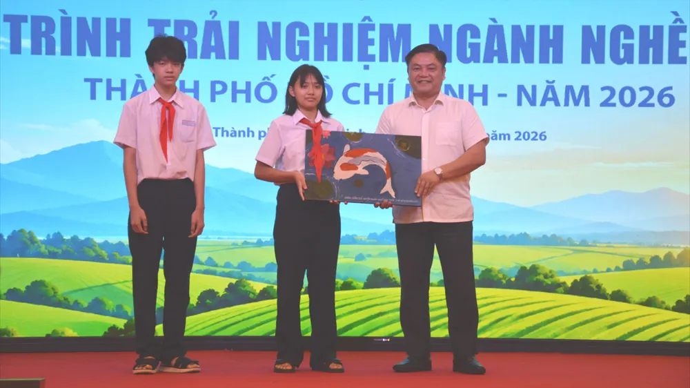  Hơn 300 học sinh tham gia trải nghiệm ngành nghề nông thôn TPHCM