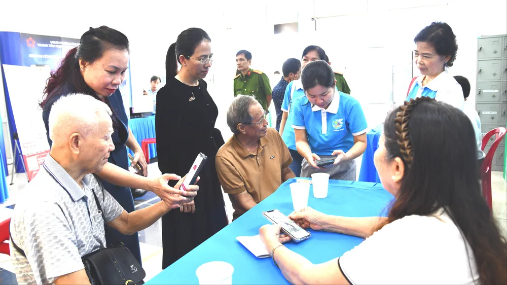 Phường Tân Mỹ đưa kỹ năng số đến từng gia đình