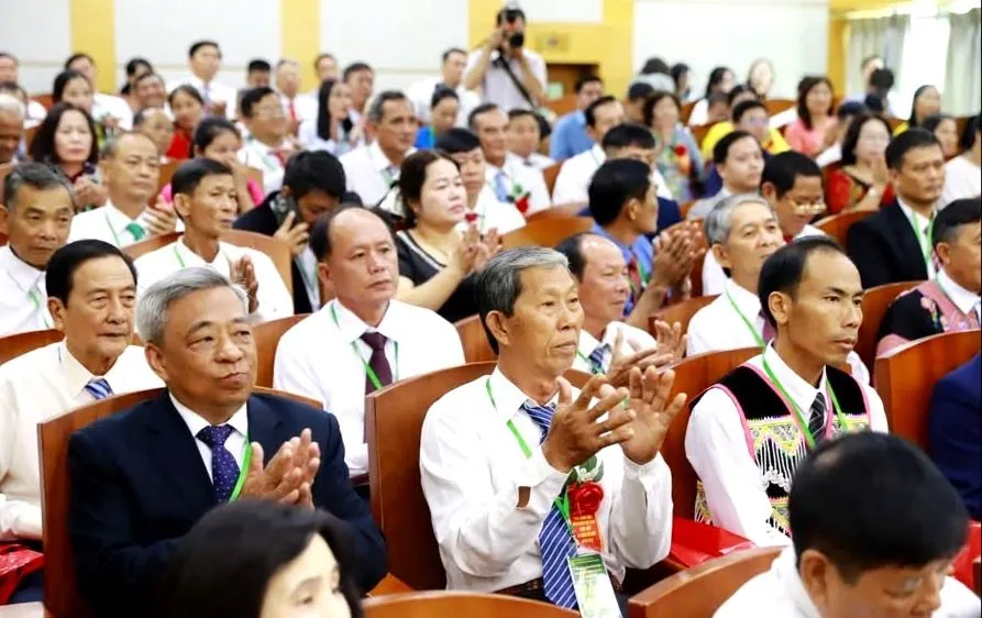 Các nông dân Việt Nam xuất sắc năm 2026 tại buổi gặp mặt sáng 12-10. Ảnh: ANH THƠ