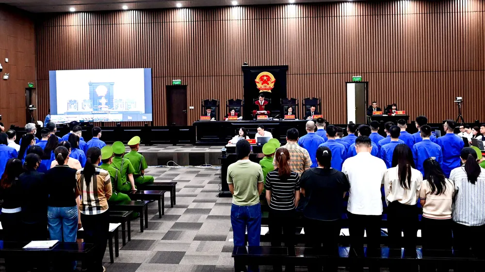 Xét xử nhóm lừa đảo Mr Pips: Nhận lương, thưởng hàng tỷ đồng từ việc lôi kéo nhà đầu tư