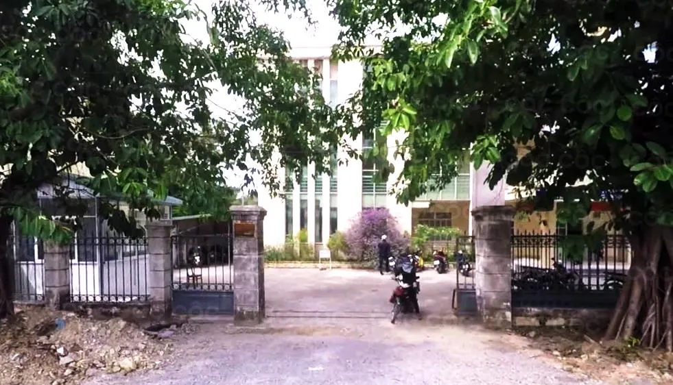 Trộm viếng chi cục thuế, rinh máy tính
