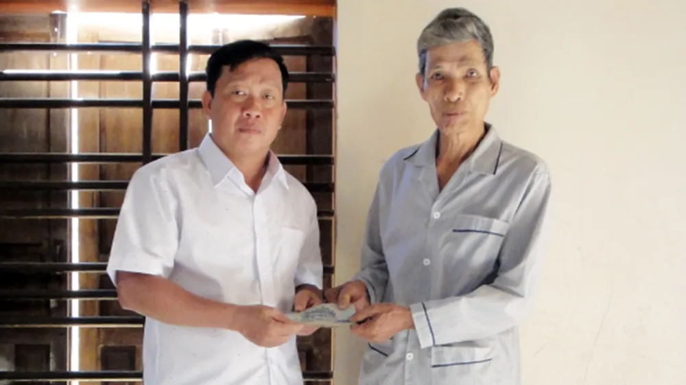 Bạn đọc tiếp tục giúp đỡ thanh niên bị tai nạn phải cắt bỏ 2 chân