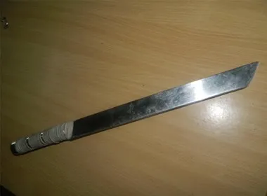 Chủ quán cà phê vác mã tấu rượt chém tổ công tác phòng chống dịch Covid-19