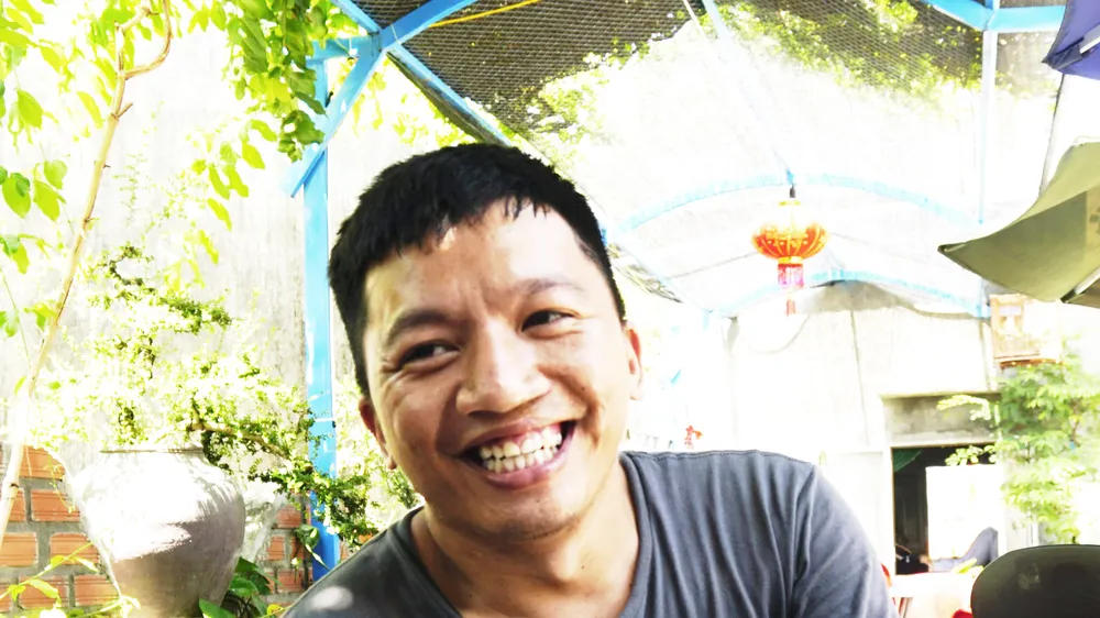 Lời kể của tài xế bắt gặp cháu bé 2 tuổi lang thang lúc 1 giờ sáng