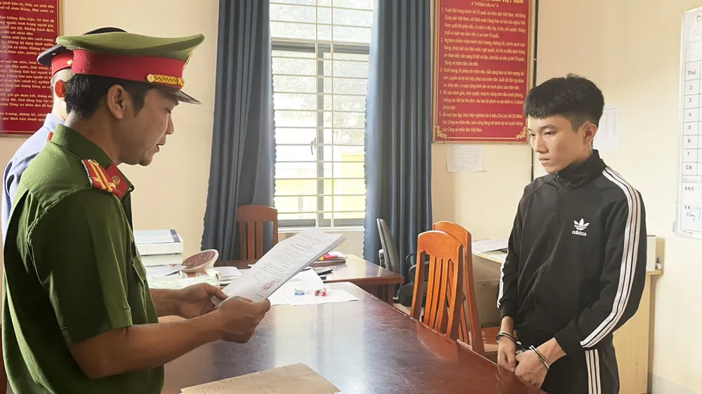 Bắt đối tượng lừa đảo, đưa người sang Campuchia lấy hoa hồng