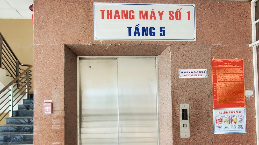 Bình Định: Bệnh nhân bị hành vì thang máy bệnh viện hư hỏng, xuống cấp 