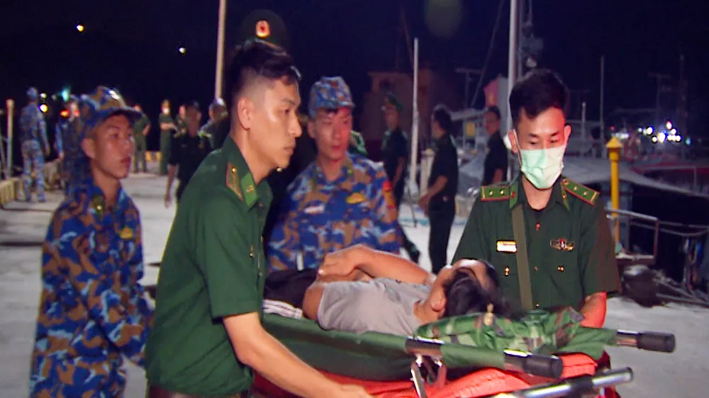 Rơi xuống biển khi đánh bắt, hai ngư dân tử vong