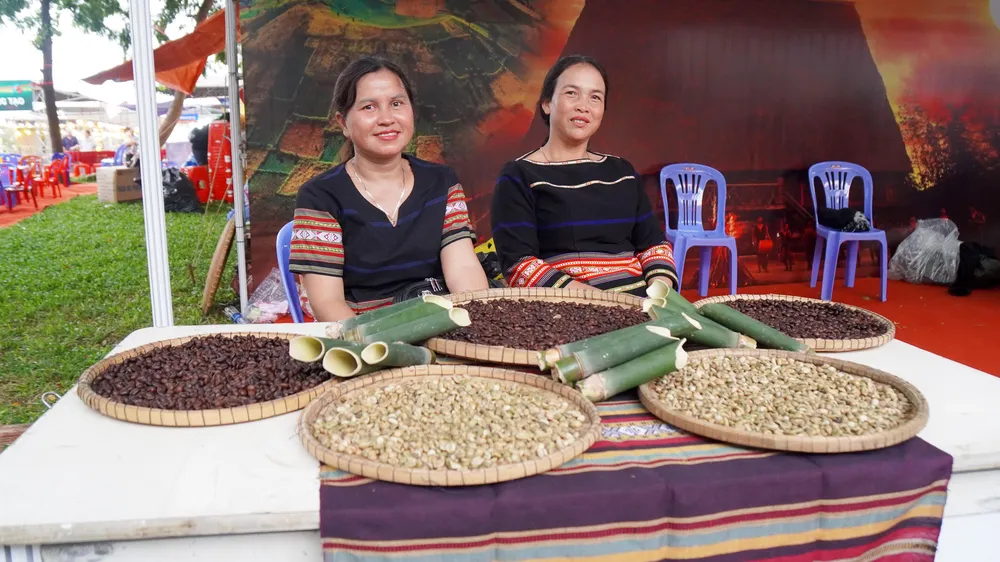 Độc đáo lễ hội "Món ngon từ đất bazan và biển” ở Gia Lai