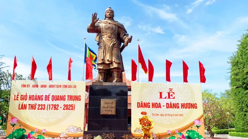 Trang trọng lễ giỗ lần thứ 233 của Hoàng đế Quang Trung