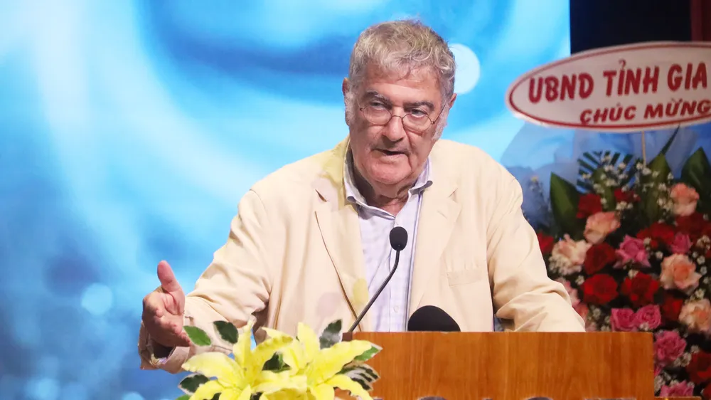 Giáo sư đoạt giải Nobel Vật lý 2012: Khoa học cần môi trường tự do, tin cậy để sáng tạo