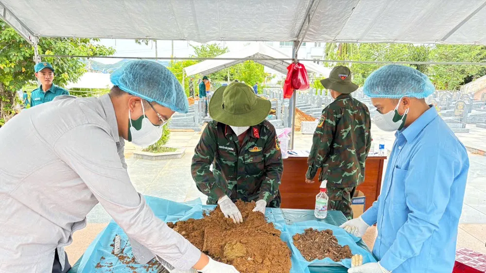 Xuyên lễ lấy mẫu ADN, tìm danh tính liệt sĩ ở Gia Lai