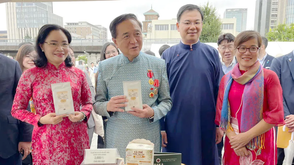 Gia Lai mang “Đại ngàn chạm biển xanh” đến Nhật Bản