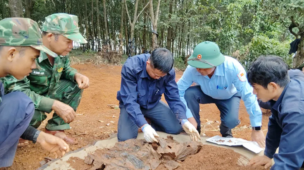Gia Lai: Tìm thân nhân liệt sĩ có tên khắc trên tấm bia nhôm