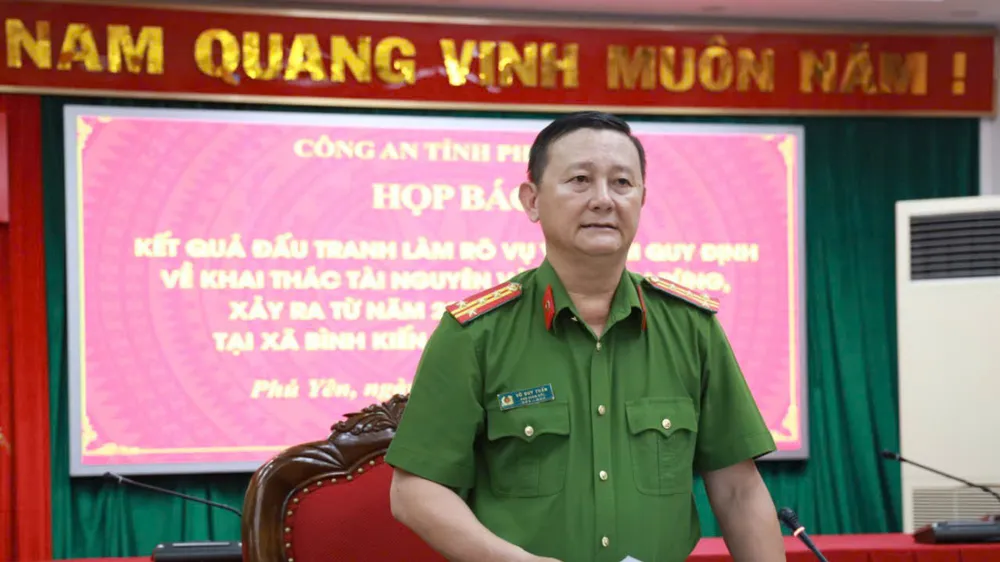 Khởi tố đối tượng hủy hoại rừng và khai thác khoáng sản trái phép