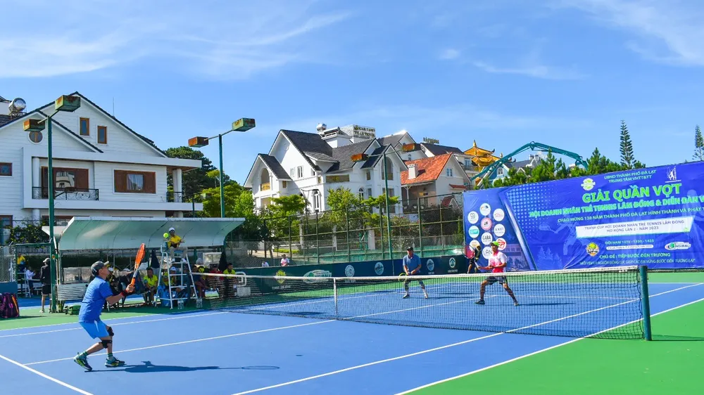 Hơn 200 doanh nhân trẻ tranh cúp Hội Doanh nhân trẻ tennis Lâm Đồng mở rộng lần 2 - 2023