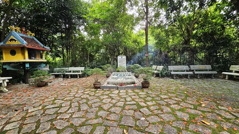 Có thêm đề xuất tôn tạo khu Di tích quốc gia phần mộ nhà bác học Alexandre Yersin