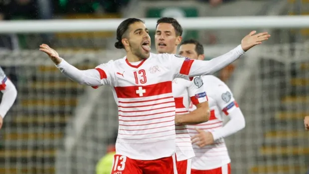 Bắc Ireland - Thụy Sỹ 0-1: Quả đền phạt tranh cãi