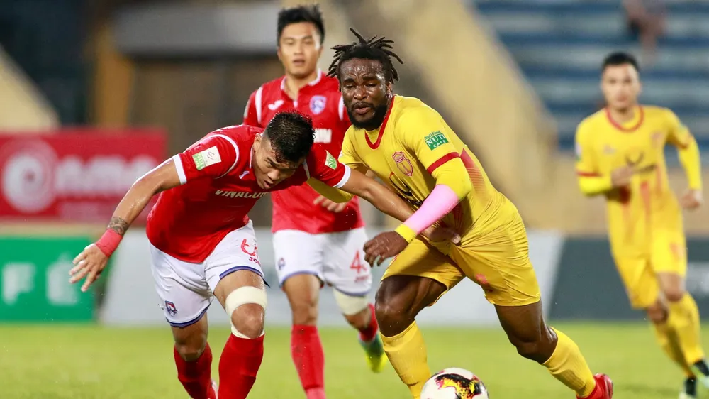 CLB Nam Định - Than Quảng Ninh 1-1: Chủ nhà đánh rơi chiến thắng