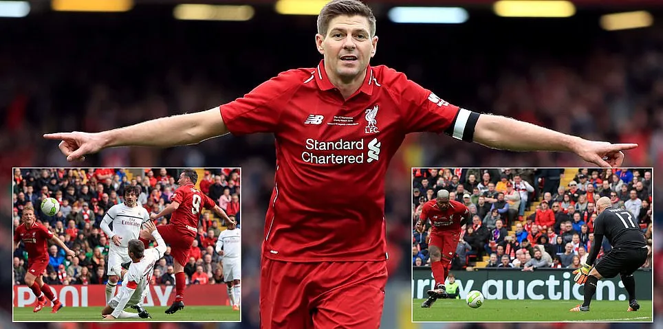 Huyền thoại Liverpool - Huyền thoại AC Milan 3-2: Fowler, Cisse, Gerrard, Pirlo, Pancaro tỏa sáng