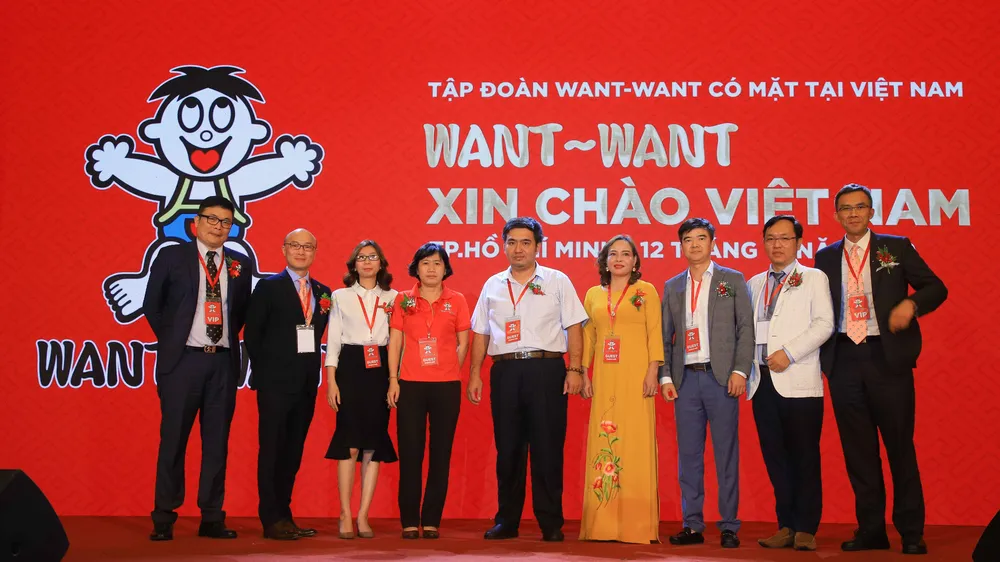 Đại diện WANT WANT cùng các nhà phân phối chiến lược