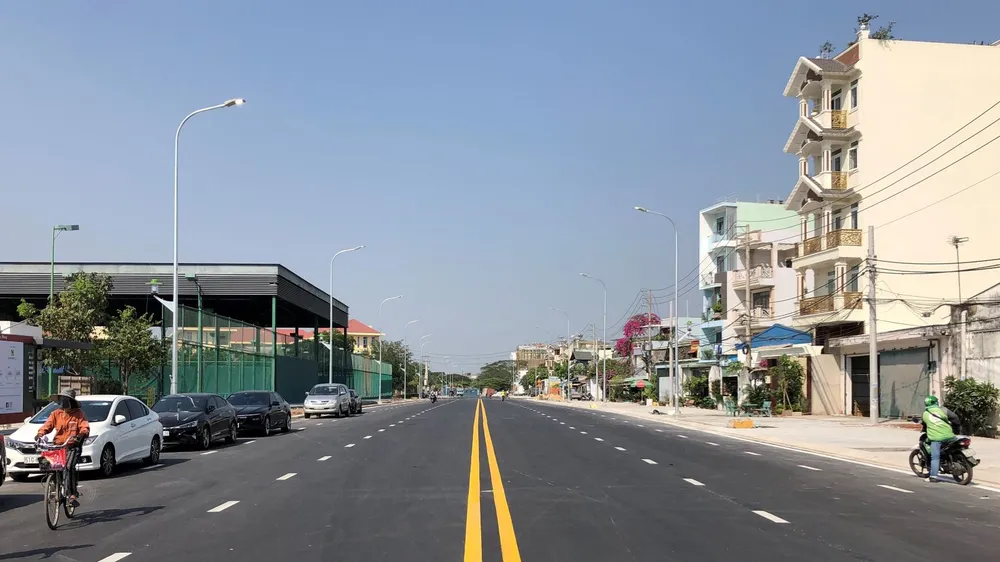 Tuyến đường trọng điểm Bờ Bao 1 của quận Tân Phú thông xe