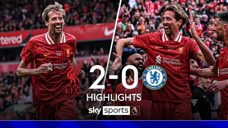 Huyền thoại Liverpool vs Huyền thoại Chelsea 2-0: Tiền đạo Peter Crouch vẫn tỏa sáng cú đúp, giúp Huyền thoại Liverpool thắng Huyền thoại Chelsea