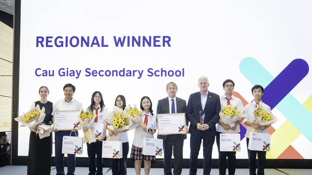 Học sinh Việt Nam giành giải nhất khu vực Đông Á tại cuộc thi làm phim Thế giới của bạn - Your World 2024-2025