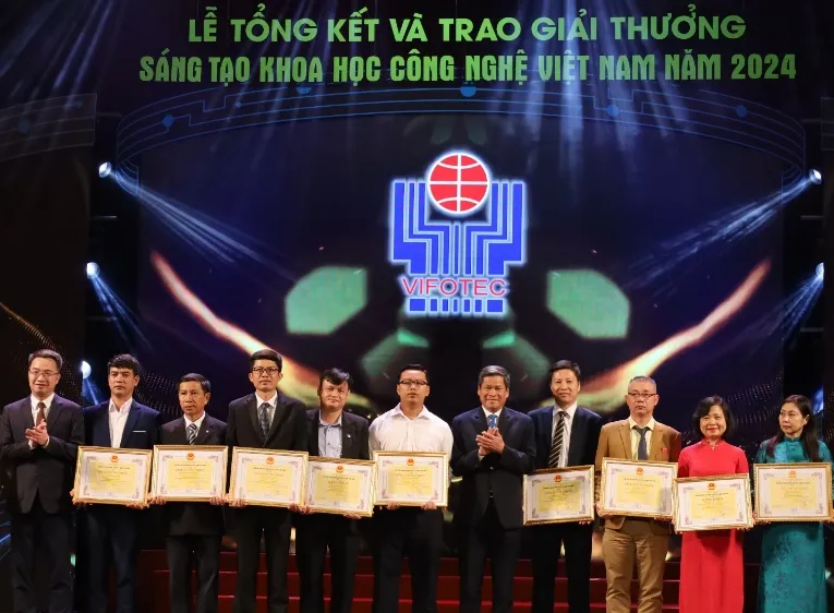 Công nghệ nhận diện chữ viết tay Viettel AI đoạt giải thưởng VIFOTEC 2024