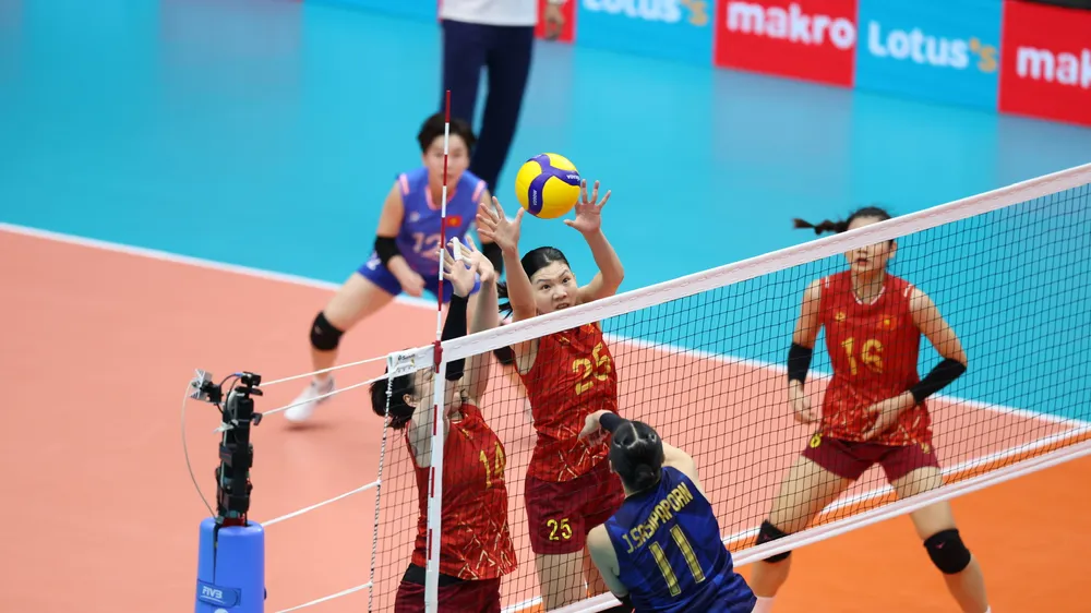 Nữ Thái Lan vs Nữ Việt Nam 3-2: Chung kết nghẹt thở, thầy trò HLV Nguyễn Tuấn Kiệt để vuột HCV, bỏ lỡ cơ hội lịch sử bóng chuyền Việt 
