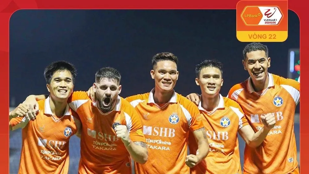 Đà Nẵng vs Becamex TPHCM 2-0: Trọgn tài công nhận bàn thắng của Nguyên Hoàng, Makaric hạ thủ môn Minh Toàn chốt hạ 3 điểm gọn gàng