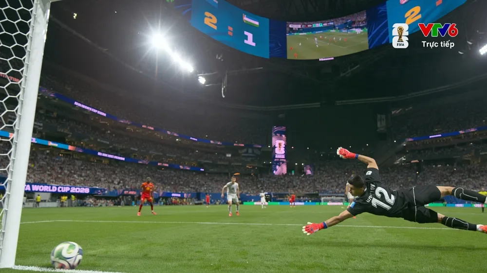 Wissa sút căng xuyên hàng thủ, hạ thủ môn Nematov nâng tỷ số lên là 3-1 cho CHDC Congo