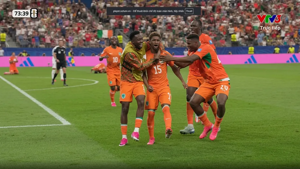 Amad Diallo đột phá cánh phải và tung cú dứt điểm gỡ hòa 1-1 cho Bờ Biển Ngà