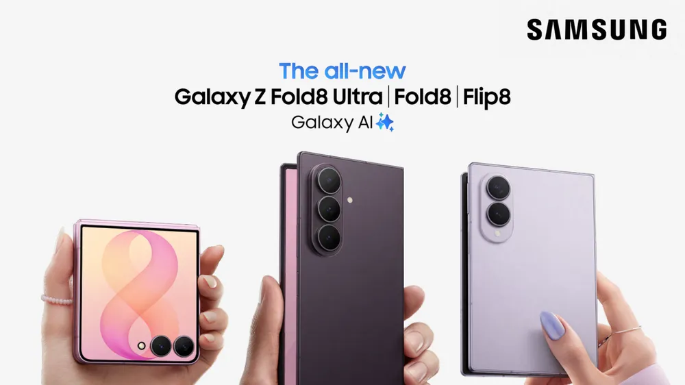 Bộ ba Galaxy Z Flip8, Z Fold8 Ultra, Z Fold8 (từ trái sang phải)