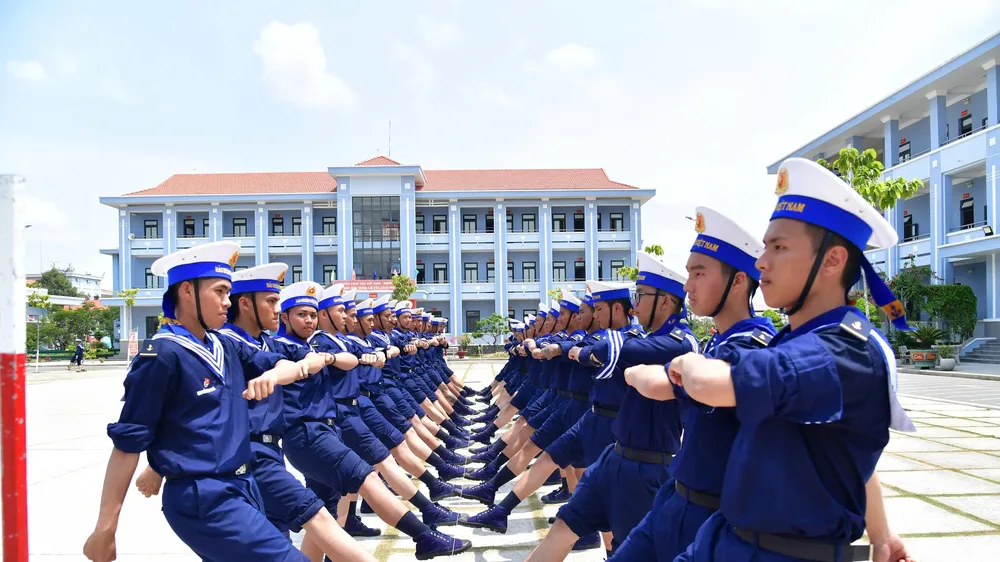 Kỷ luật tôi rèn bản lĩnh tuổi đôi mươi