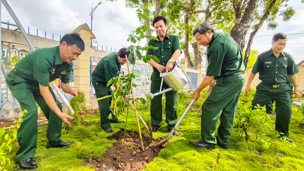 Hội Cựu chiến binh TPHCM: Chung tay về một Thành phố muôn sắc hoa