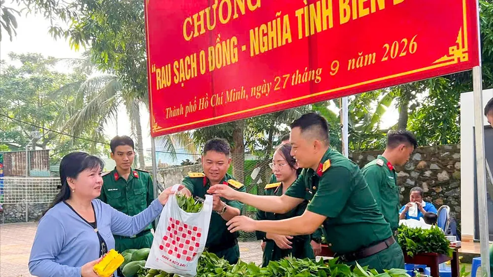 Rau sạch 0 đồng - Nghĩa tình biển đảo
